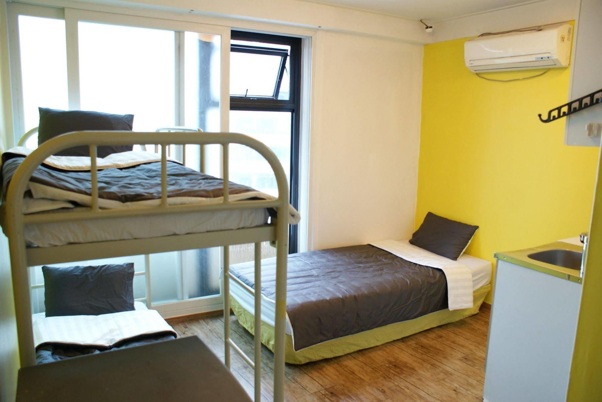 J Guesthouse Seoul Exterior foto